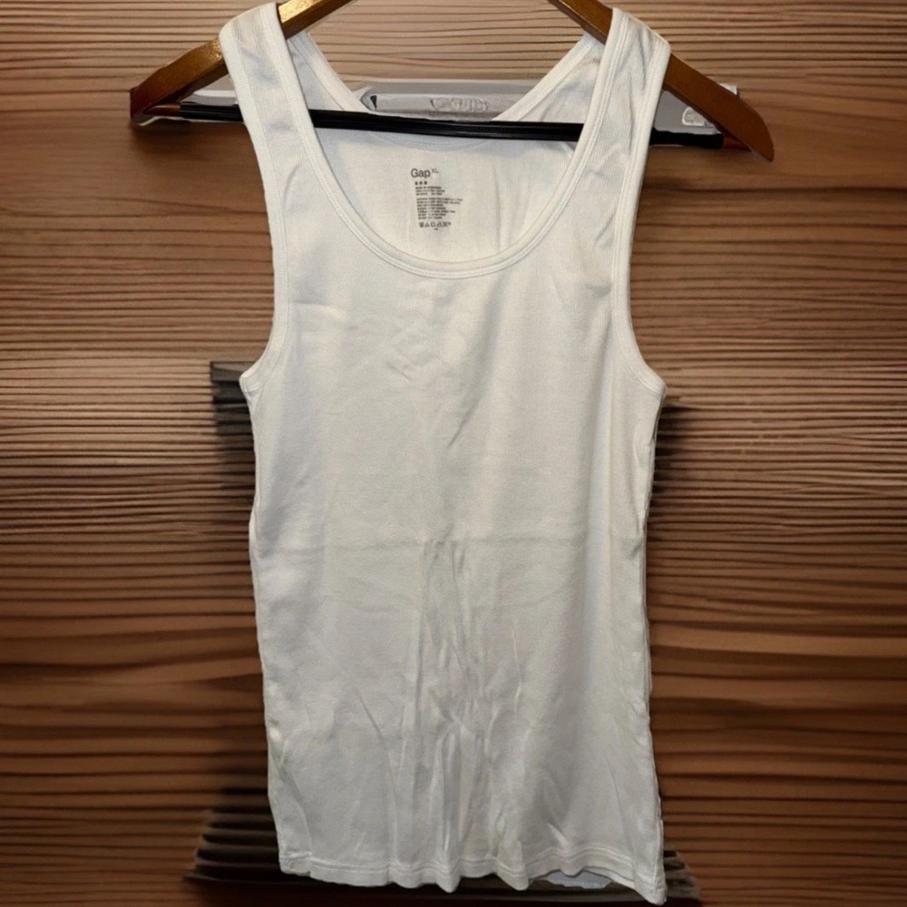 GAP Women's Classic White Tank Top